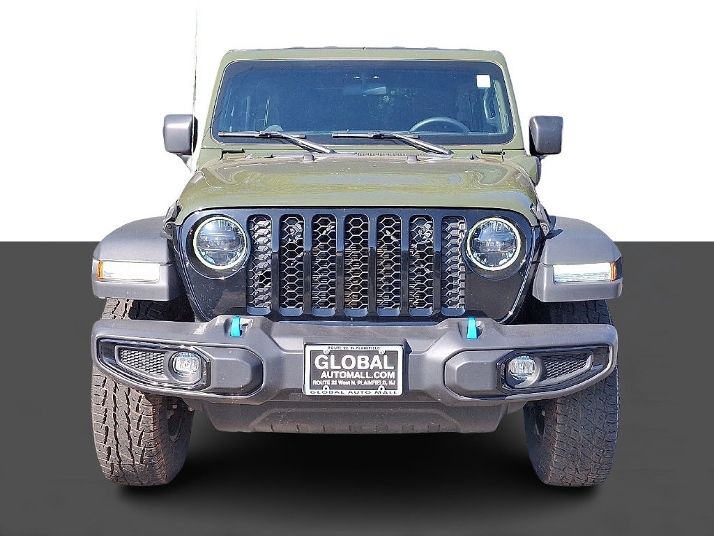 Used 2023 Jeep Wrangler Unlimited w/ Cold Weather Group AWD/4WD image 2