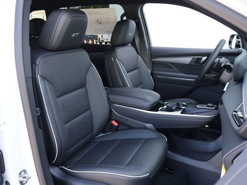 New 2026 Buick Enclave Sport Touring w/ Power Package FWD image 23