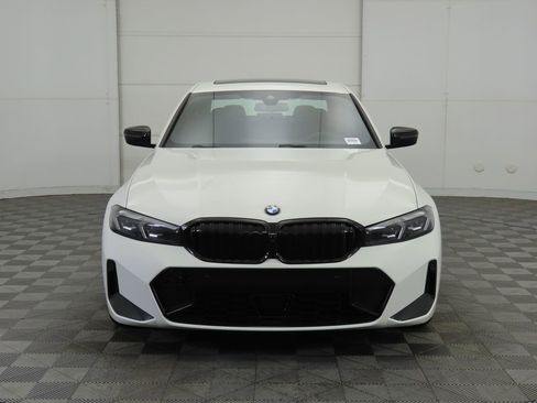 New 2026 BMW 330i Sedan w/ M Sport Package image 2