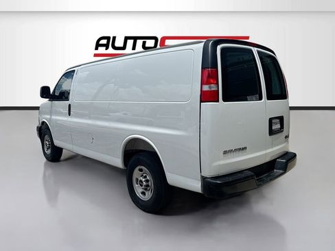 Used 2025 GMC Savana 2500 w/ Driver Convenience Package RWD image 5