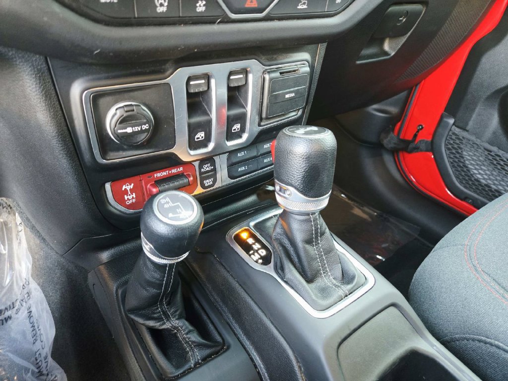 Used 2026 Jeep Wrangler Rubicon AWD/4WD image 33