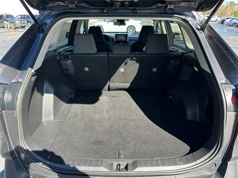 Used 2024 Toyota RAV4 XLE image 29