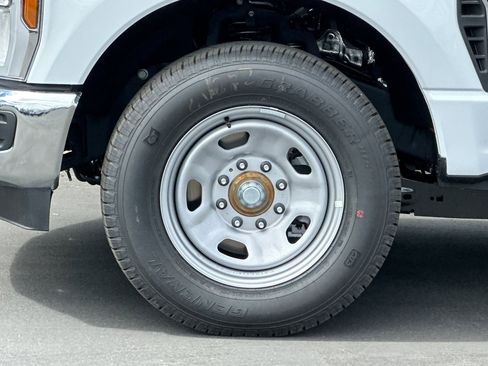 New 2026 Ford F350 XL w/ XL Chrome Package image 22