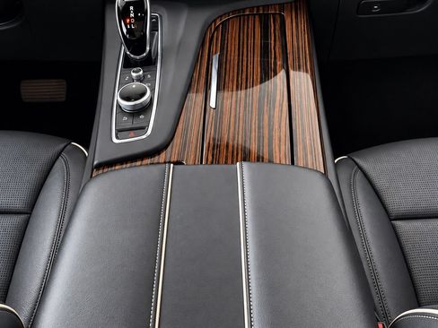Used 2023 Cadillac Escalade ESV Premium Luxury w/ LPO, Floor Liner Package RWD image 11