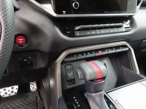 Used 2025 Toyota Sequoia SR5 image 57