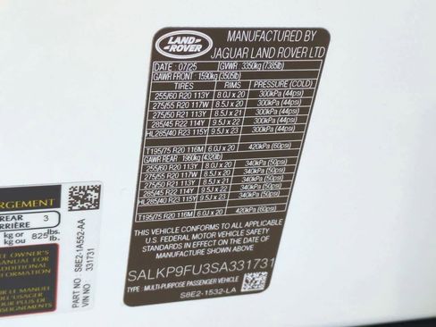 New 2025 Land Rover Range Rover SE image 37