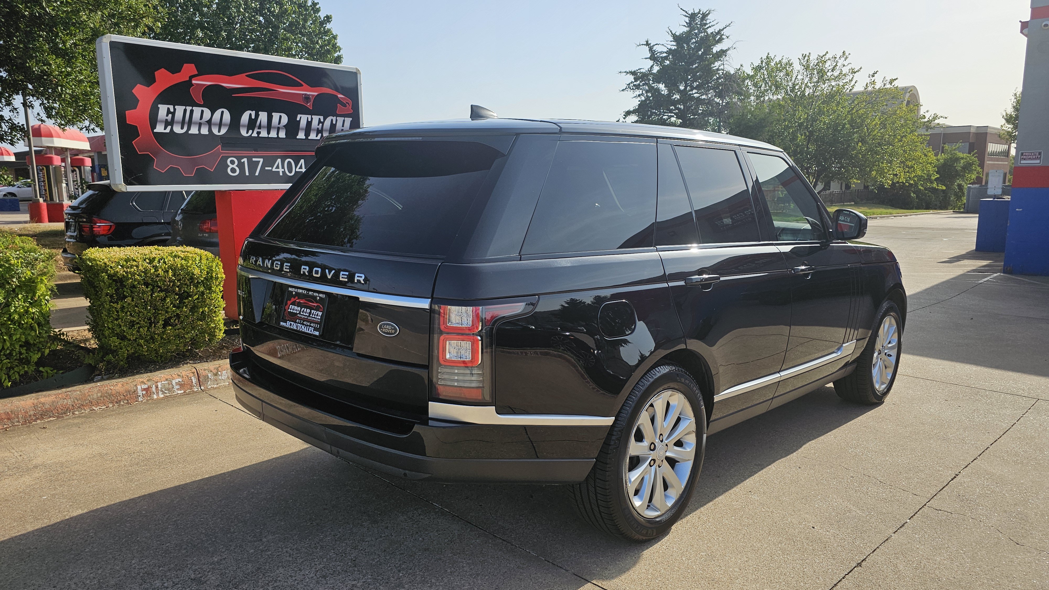 Used 2017 Land Rover Range Rover HSE AWD/4WD image 8