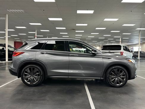 Used 2020 INFINITI QX50 Essential w/ Edition 30 Package image 8