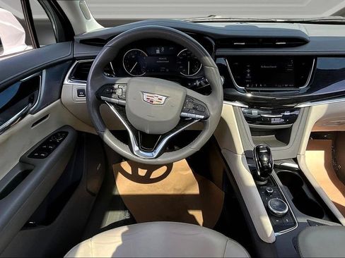 Used 2023 Cadillac XT6 Premium Luxury w/ LPO, Floor Liner Package AWD/4WD image 8