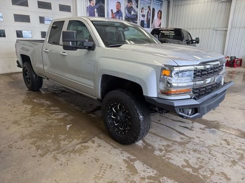Used 2019 Chevrolet Silverado 1500 LT image 4
