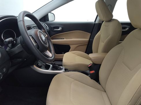 Used 2018 Jeep Compass Sport AWD/4WD image 17