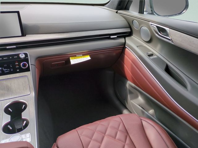 Certified 2025 Genesis GV80 3.5T Prestige AWD/4WD image 15