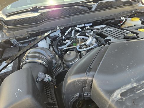 New 2026 RAM 3500 Laramie AWD/4WD image 22