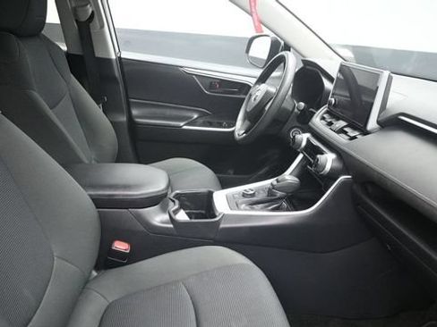 Used 2023 Toyota RAV4 LE AWD/4WD image 15