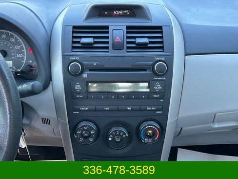 Used 2013 Toyota Corolla L FWD image 21