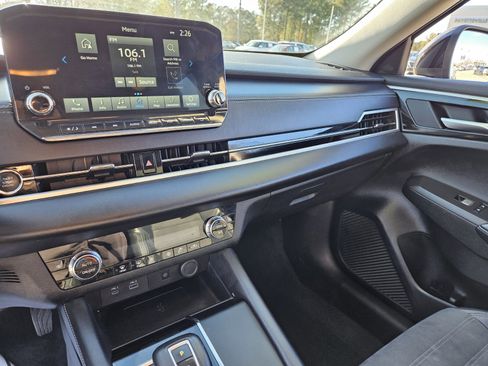 Used 2024 Mitsubishi Outlander SE image 20