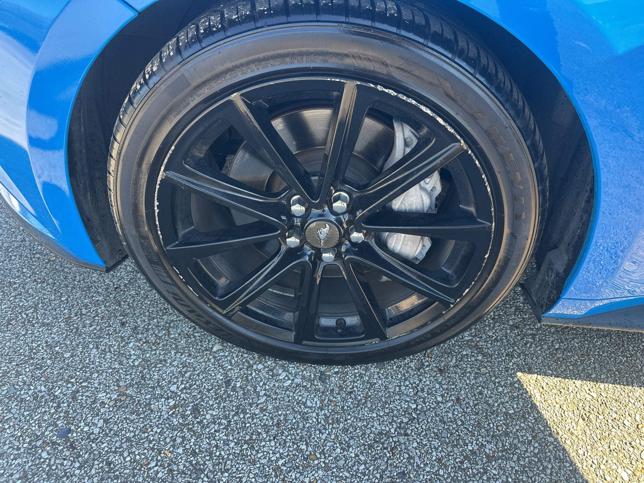 Used 2017 Ford Mustang GT Premium RWD image 30