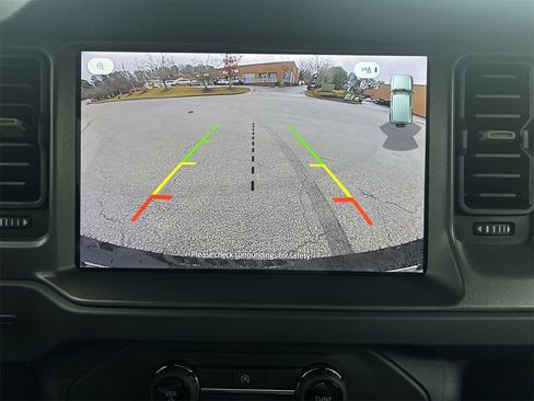 New 2025 Ford Bronco Badlands w/ Sasquatch Package AWD/4WD image 3