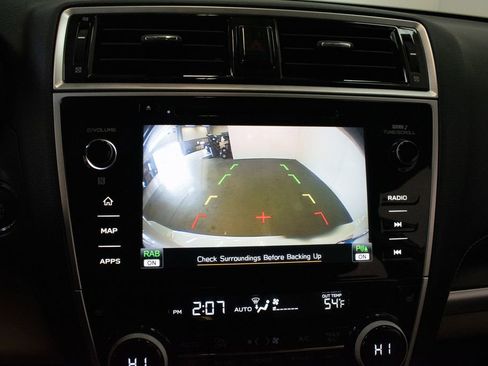 Used 2019 Subaru Outback 2.5i Limited AWD/4WD image 16