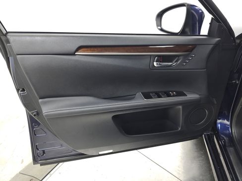 Used 2018 Lexus ES 350 w/ Navigation System Package FWD image 11