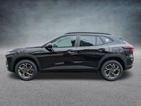 New 2026 Chevrolet Trax LT w/ Driver Confidence Package image 7