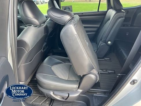 Used 2021 Toyota Highlander XSE image 15