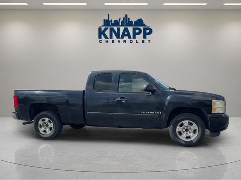 Used 2008 Chevrolet Silverado 1500 LT RWD image 6