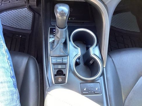 Used 2020 Toyota Camry XSE image 24