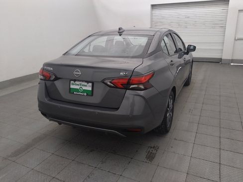 Used 2024 Nissan Versa SV FWD image 9