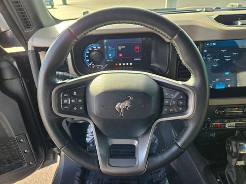 Used 2022 Ford Bronco Wildtrak image 36