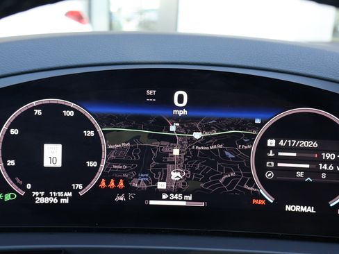 Used 2024 Porsche Cayenne image 32