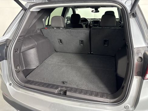 Used 2024 Chevrolet Equinox LT FWD image 23