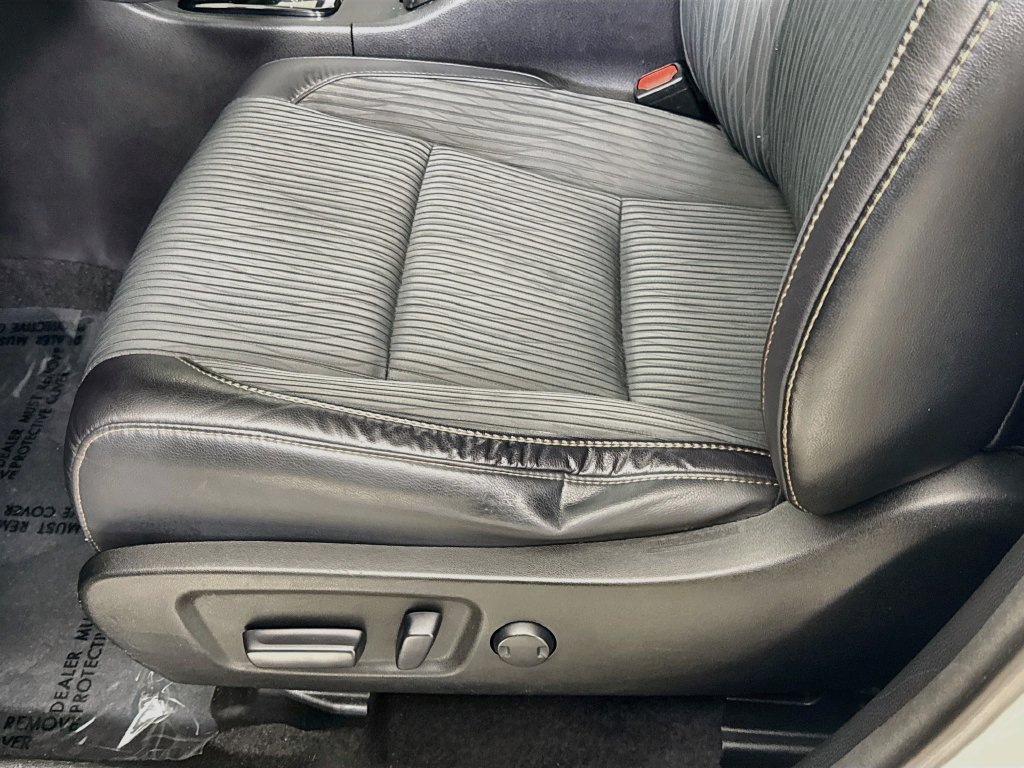 Used 2015 Toyota Highlander Plus AWD/4WD image 20