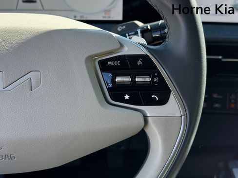 Certified 2024 Kia EV6 Wind image 19