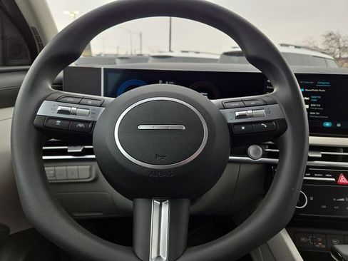 New 2026 Hyundai Tucson SEL image 17