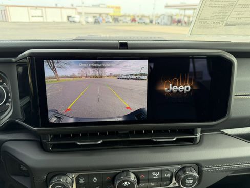 New 2026 Jeep Gladiator Sport AWD/4WD image 21