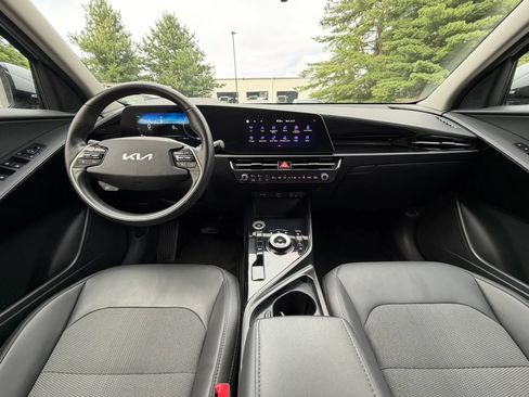 Used 2023 Kia Niro Wind FWD image 11