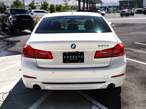 Used 2019 BMW 530e xDrive w/ Convenience Package AWD/4WD image 12