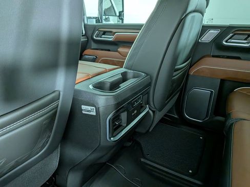 New 2026 GMC Sierra 3500 Denali Ultimate AWD/4WD image 34