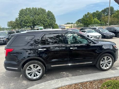 Used 2019 Ford Explorer Limited AWD/4WD image 5