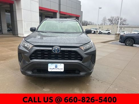 Used 2022 Toyota RAV4 LE image 3