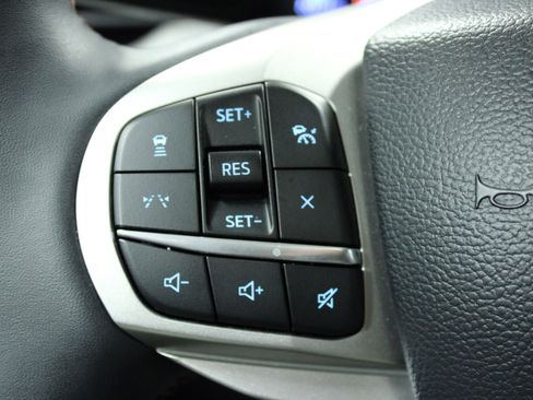 Used 2025 Ford Explorer Active w/ Active Comfort Package image 21