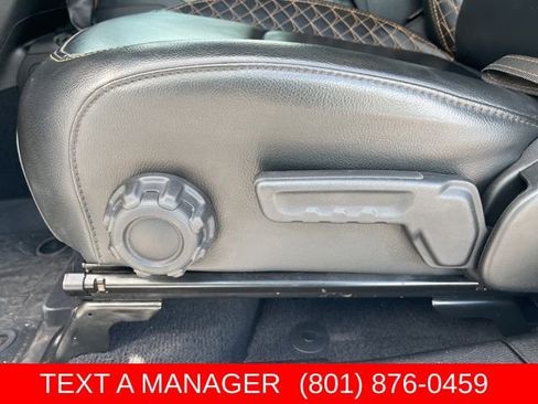Used 2023 Jeep Gladiator Overland AWD/4WD image 16