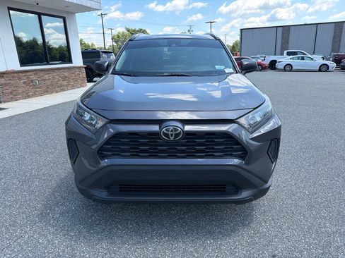 Used 2019 Toyota RAV4 LE FWD image 10