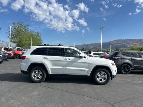 Used 2014 Jeep Grand Cherokee Laredo w/ Quick Order Package 23E image 3