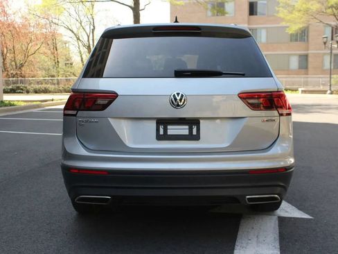 Used 2019 Volkswagen Tiguan SE w/ Panoramic Sunroof Package AWD/4WD image 8