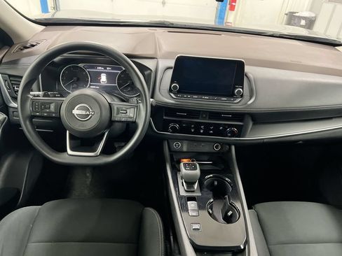 Used 2023 Nissan Rogue S FWD image 10
