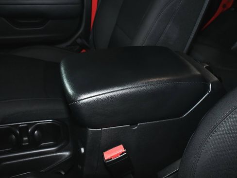 Used 2023 Jeep Wrangler Unlimited w/ 8.4" Radio Group image 40