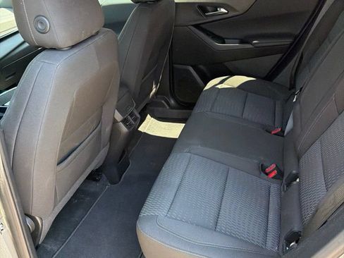 Used 2025 Chevrolet Equinox LT AWD/4WD image 13