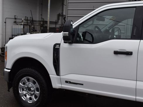 Used 2023 Ford F350 XLT w/ FX4 Off-Road Package image 6